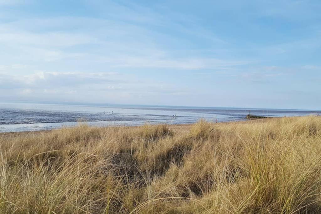 Sea Breeze Holiday Van, Close To Beach - Pets Go Free Heacham Exterior photo